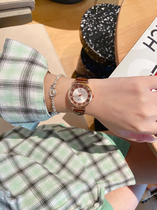 ブランド時計全体デザイン